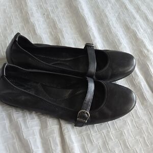 Born Classic Black Mary Jane Flats Minimalist